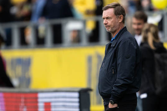 Head coach Peter Gerhardsson of Sweden