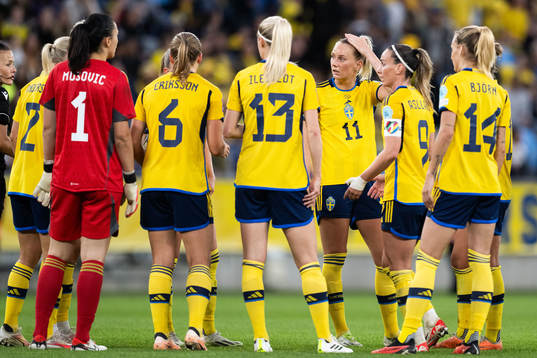 Stina Blackstenius and Kosovare Asllani of Sweden look