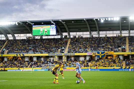 Filippa Angeldahl of Sweden and Lucía García Córdoba of
