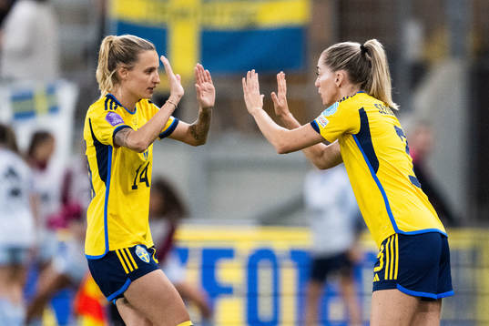 Nathalie Björn and Linda Sembrant of Sweden