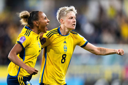 Lina Hurtig of Sweden celebrates with Madelen Janogy