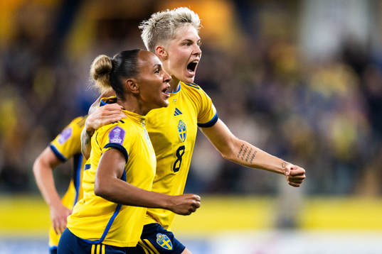 Lina Hurtig of Sweden celebrates with Madelen Janogy