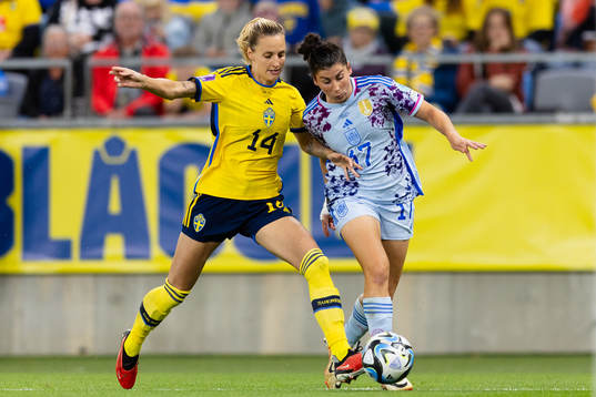 Nathalie Björn of Sweden and Lucía García Córdoba of