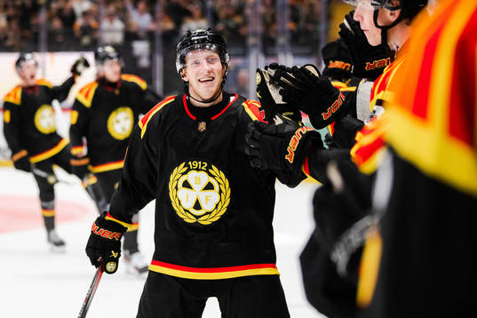 Brynäs Anton Ohlsson jublar