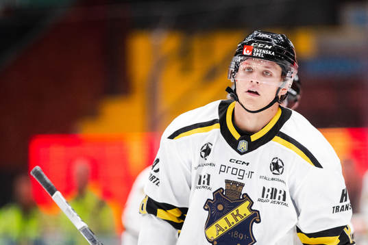 AIKs Tom Hedberg deppar