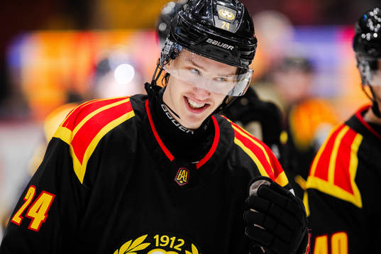 Brynäs Linus Lindblom jublar