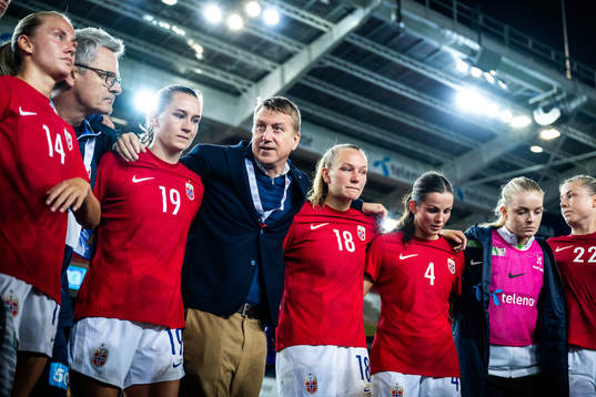 Head coach Leif Gunnar Smerud of Norway