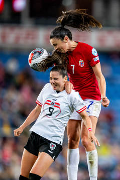 Sarah Zadrazil of Austria and Ingrid Syrstad Engen of Norway