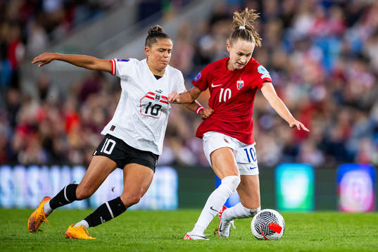 Laura Feiersinger of Austria and Caroline Graham Hansen of