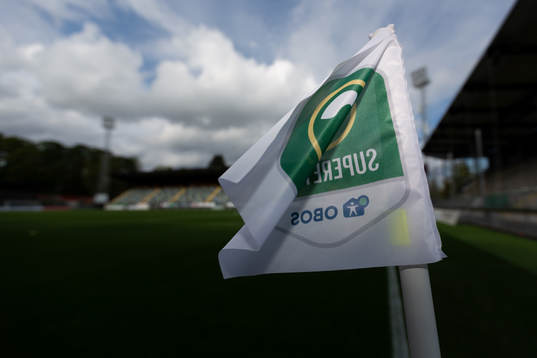 En hörnflagga på arenan