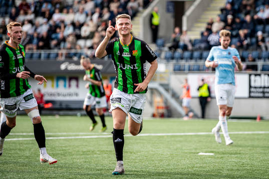 GAISs Joackim Åberg jublar
