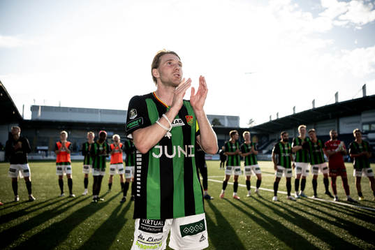 Bläddra bland fler bilder av Fotboll, Superettan, Gefle - GAIS