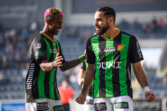 GAIS Chovanie Shakur Amatkarijo och Mervan Celik jublar