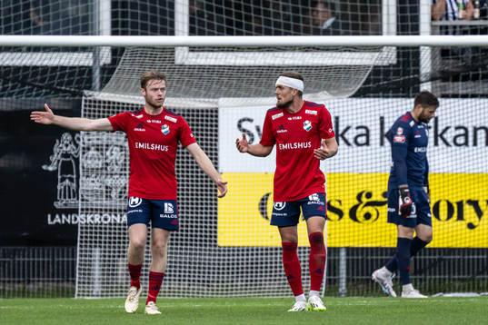 Östers Daniel Ljung och Ivan Kricak deppar