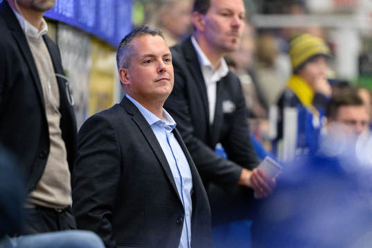 HV71s tränare Tomas Montén