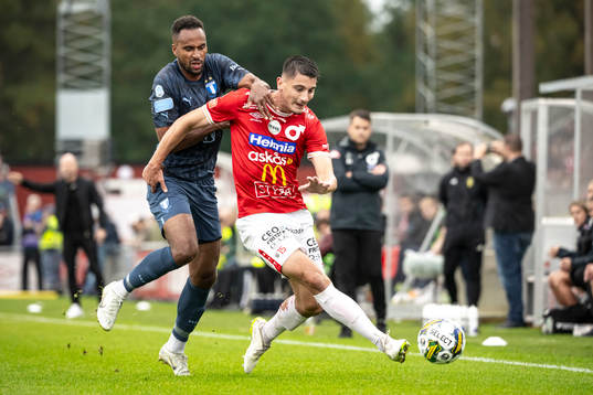 Malmö FFs Isaac Kiese Thelin och Degerfors Seid Korac