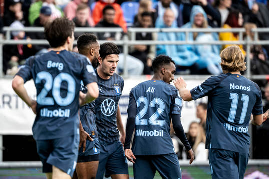 Malmö FFs Stefano Vecchia jublar