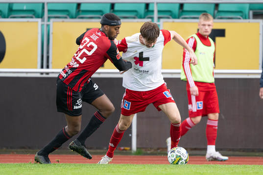 Östersunds Theodore Rask och Skövde AIKs Mikael Mörk
