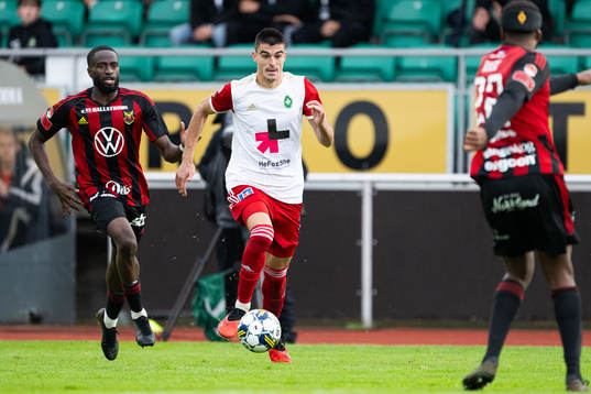 Östersunds Mansour Sinyan och Skövde AIKs Marc Ante Tokich
