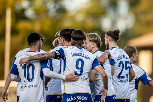 IFK Norrköpings Isak Andri Sigurgeirsson jublar med