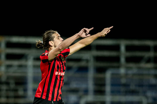 Brommapojkarnas Nikola Vasic jublar