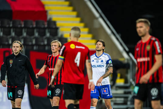 IFK Norrköpings Arnor Traustason deppar