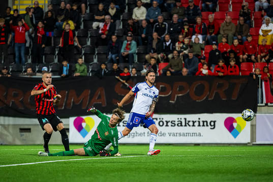 IFK Norrköpings Arnor Traustason och Brommapojkarnas