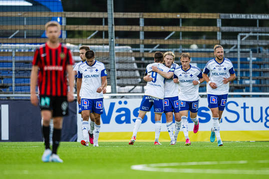 IFK Norrköpings spelare jublar