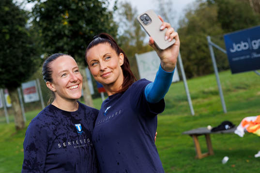 Malmö FFs Anna Plantin och Malin Gunnarsson jublar och tar