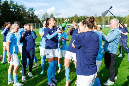 Malmö FFs spelare jublar
