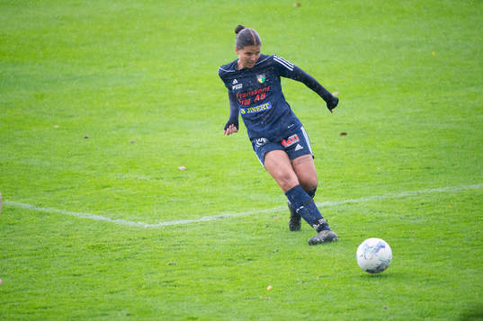 FC Hessleholms Annie Ribba i matchen i division 3 Skåne