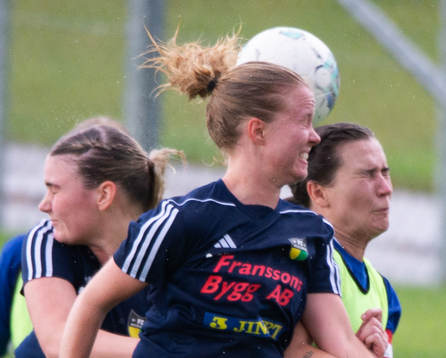 i matchen i division 3 Skåne Norra för damer mellan FC