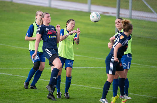 i matchen i division 3 Skåne Norra för damer mellan FC