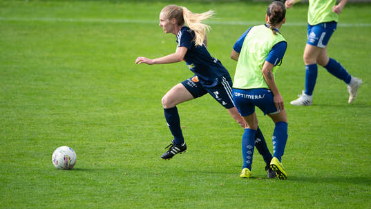 i matchen i division 3 Skåne Norra för damer mellan FC