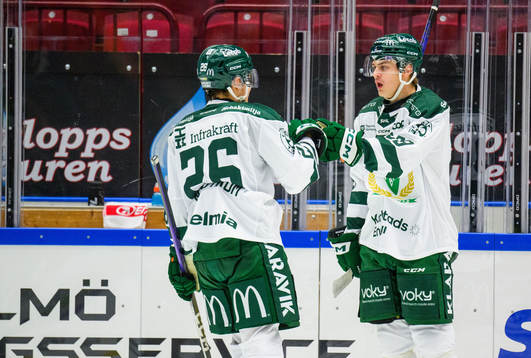 Färjestads Lucas Forsell och Joel Nyström jublar