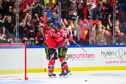 Malmö Redhawks Kim Rosdahl jublar