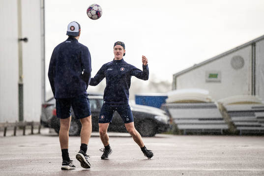 Växjös Filip Eriksson värmer upp
