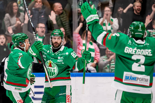 Rögles Michael Kapla, Riley Sheen och Thomas Grégoire