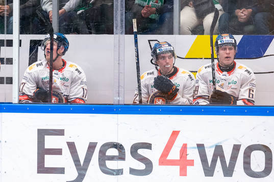 Växjös Gabriel Carlsson, Joel Svensson och Jakub Stancl i