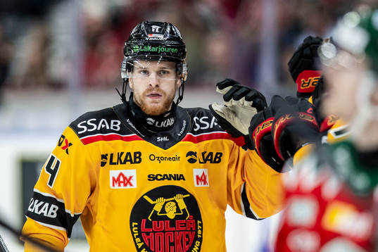 Luleås Brendan Shinnimin jublar
