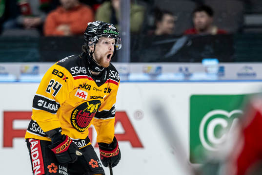 Luleås Brendan Shinnimin jublar