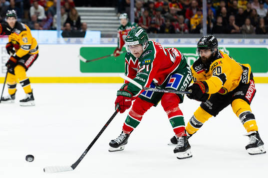 Frölundas Jere Innala och Luleås Jack Connolly