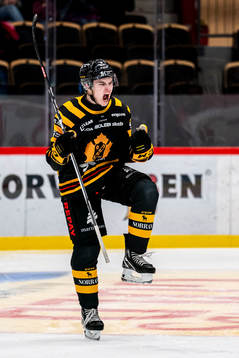 Skellefteås Axel Sandin-Pellikka jublar