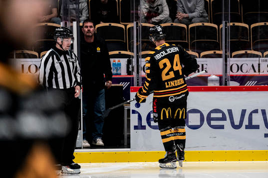 Skellefteås Oscar Lindberg deppar