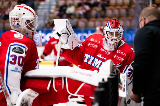 Timrås målvakter Jacob Johansson och Tim Juel