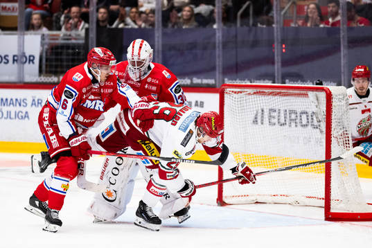 Timrås Joonas Lyytinen och MoDos Mikkel Aagaard