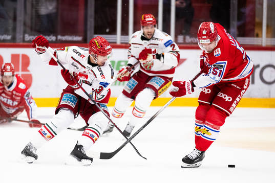 MoDos Johan Södergran och Timrås Anton Lander