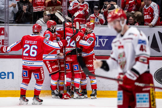 Timrås spelare jublar