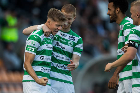 Västerås SKs Patric Åslund jublar