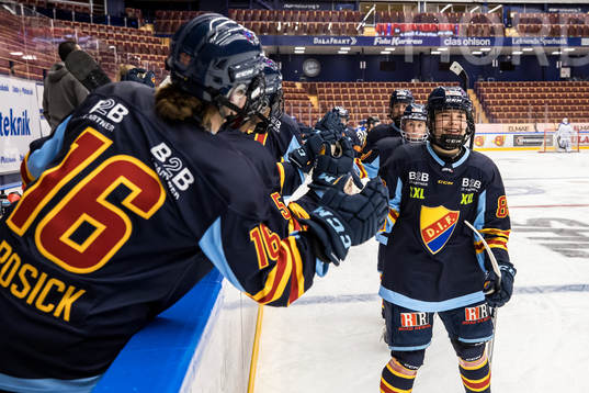 Djurgårdens Nicole Hall kubel